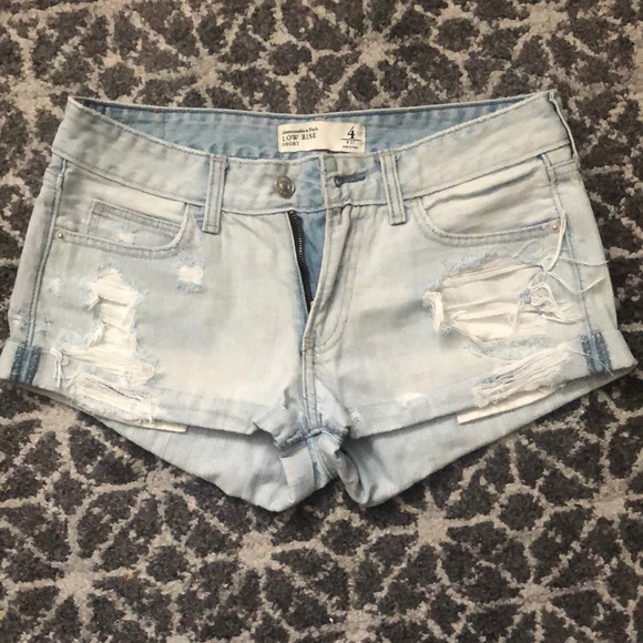 Abercrombie & Fitch Pants - Abercrombie & Fitch Shorts